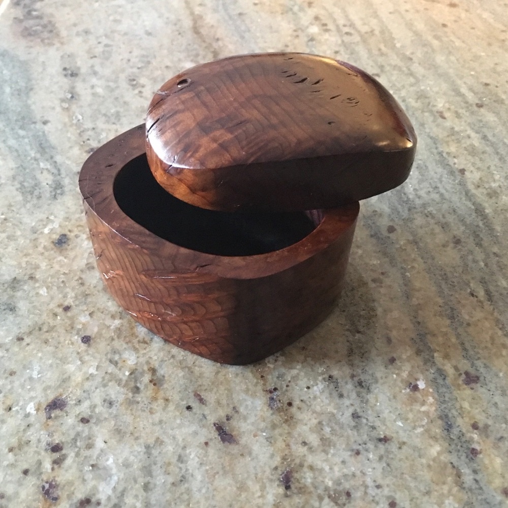 Vintage 90’s Doug Muscanell Redwood Burl Keepsake Box with Swing Lid